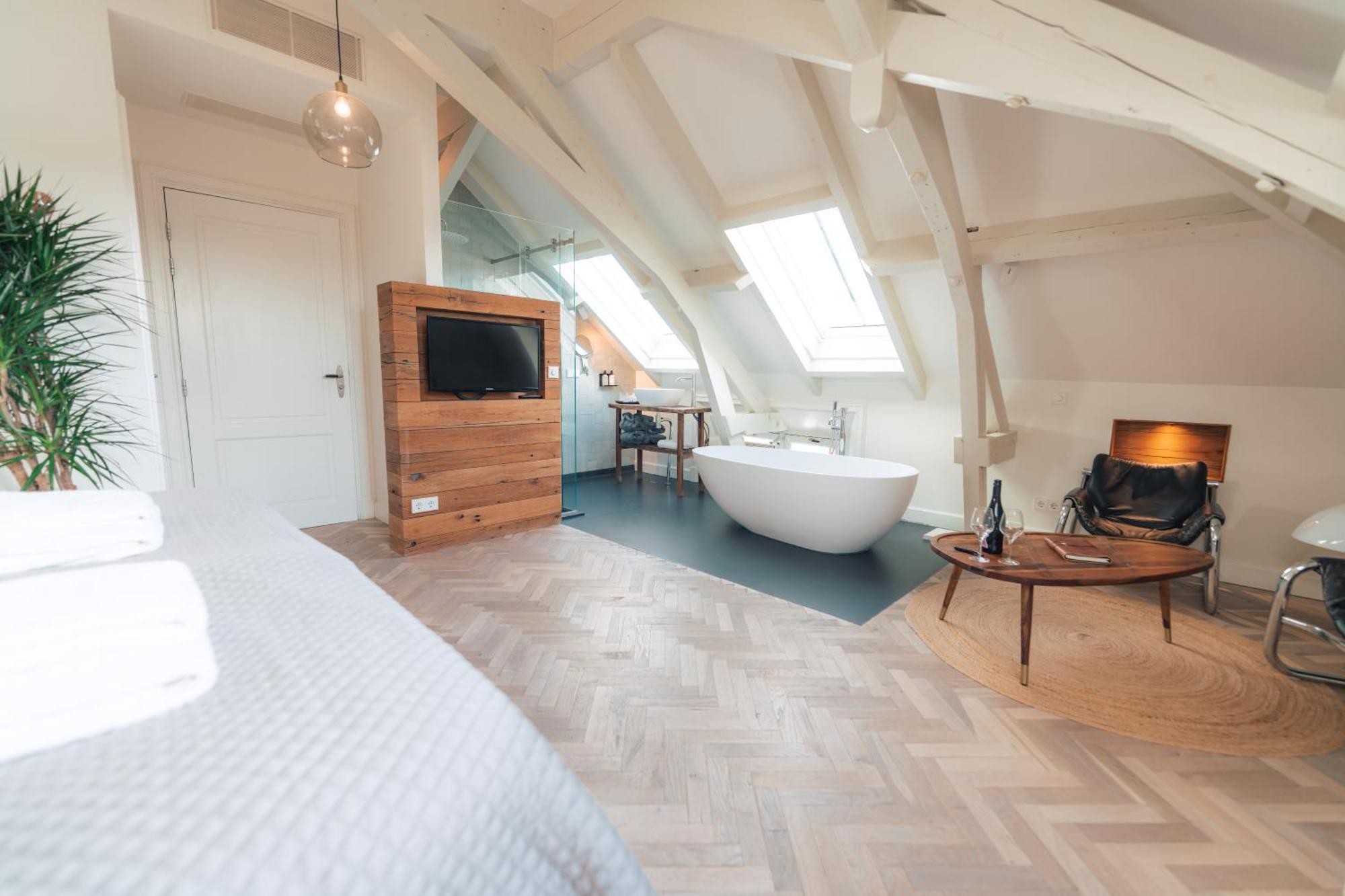 Boutique Hotel De Witte Dame Abcoude Exterior photo