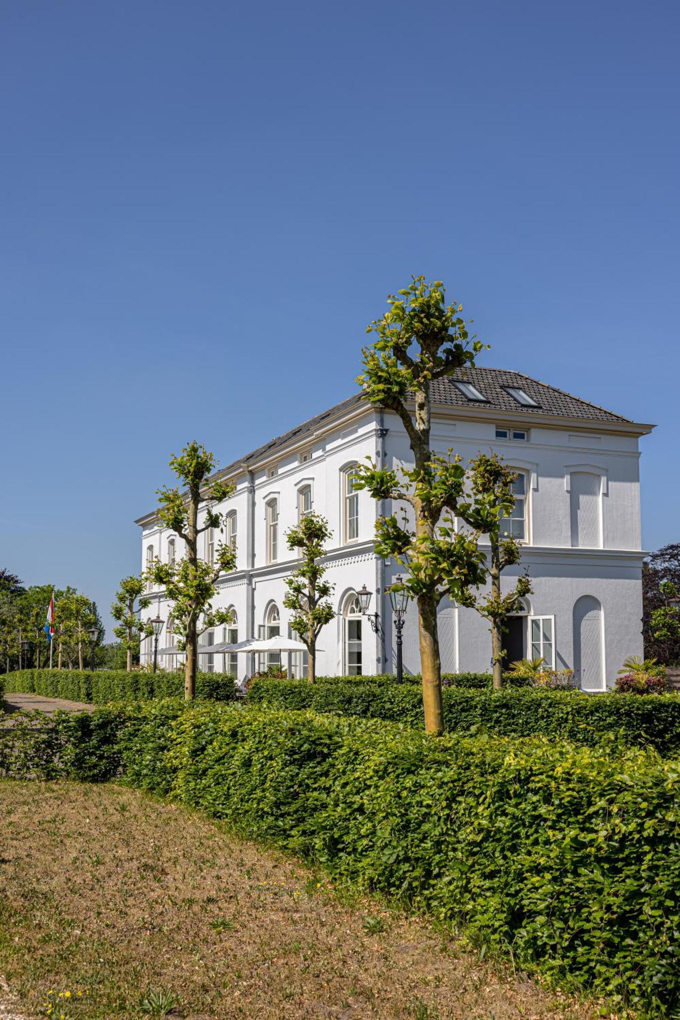 Boutique Hotel De Witte Dame Abcoude Exterior photo
