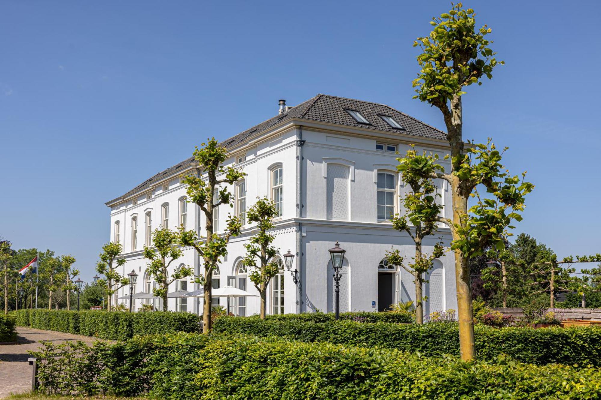 Boutique Hotel De Witte Dame Abcoude Exterior photo