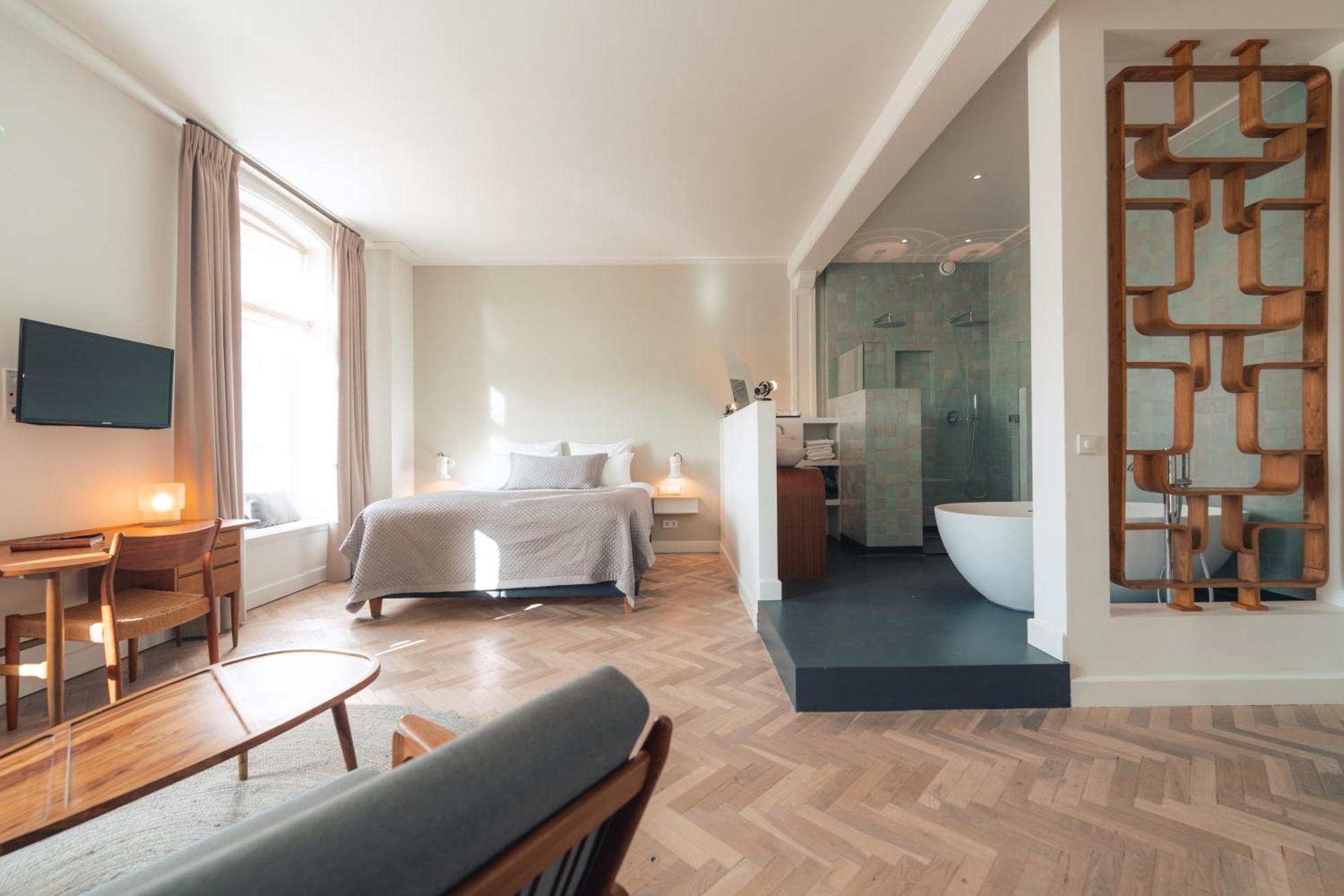 Boutique Hotel De Witte Dame Abcoude Exterior photo